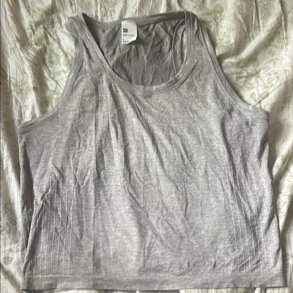 All in Motion Gray Crop Tank Top Relaxed Fit